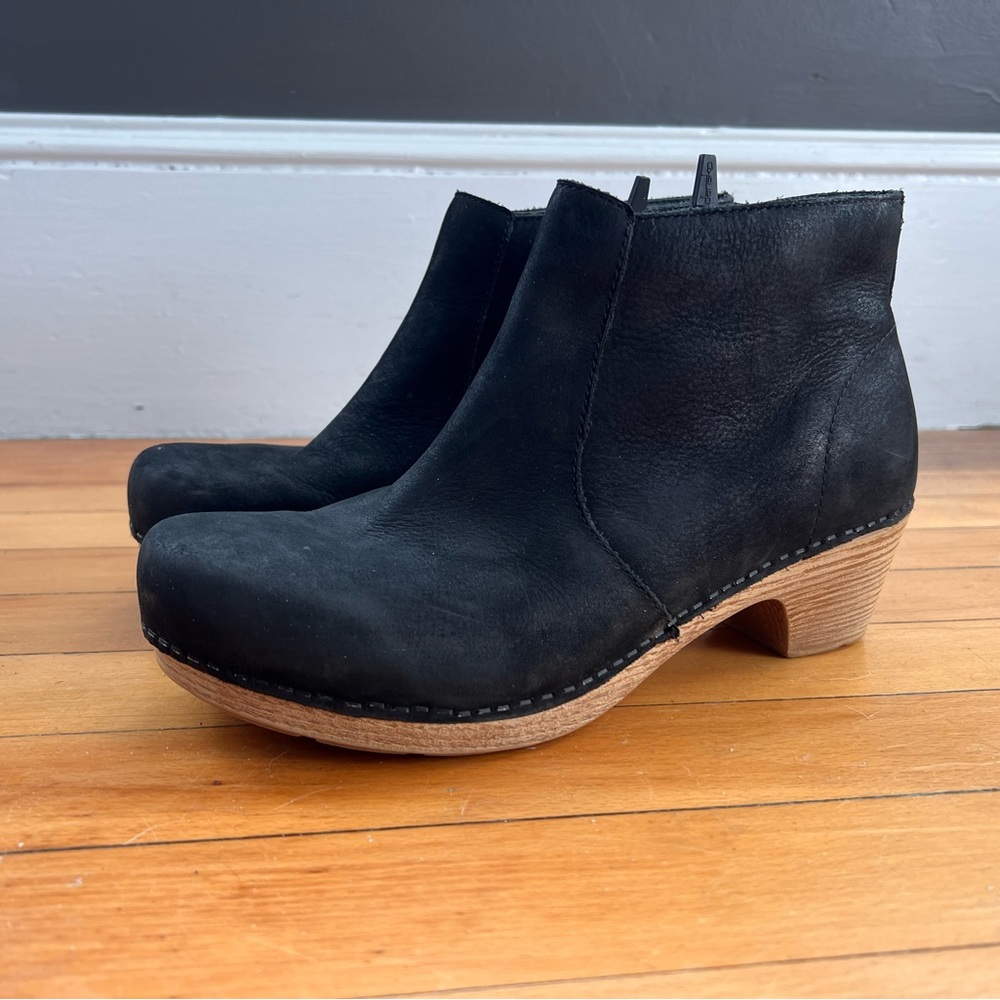 Dansko size 39